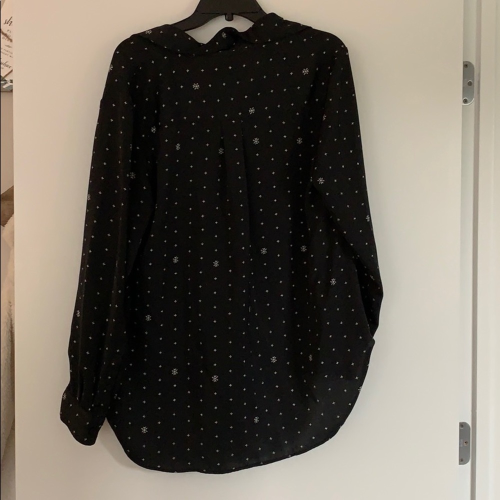 Button down high low blouse - Picture 2 of 3
